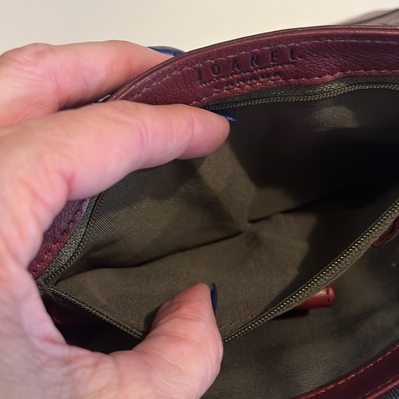 NWT Joanel Canada genuine leather crossbody bag 6 zip pockets, 1 flap inside - Picture 7 of 16